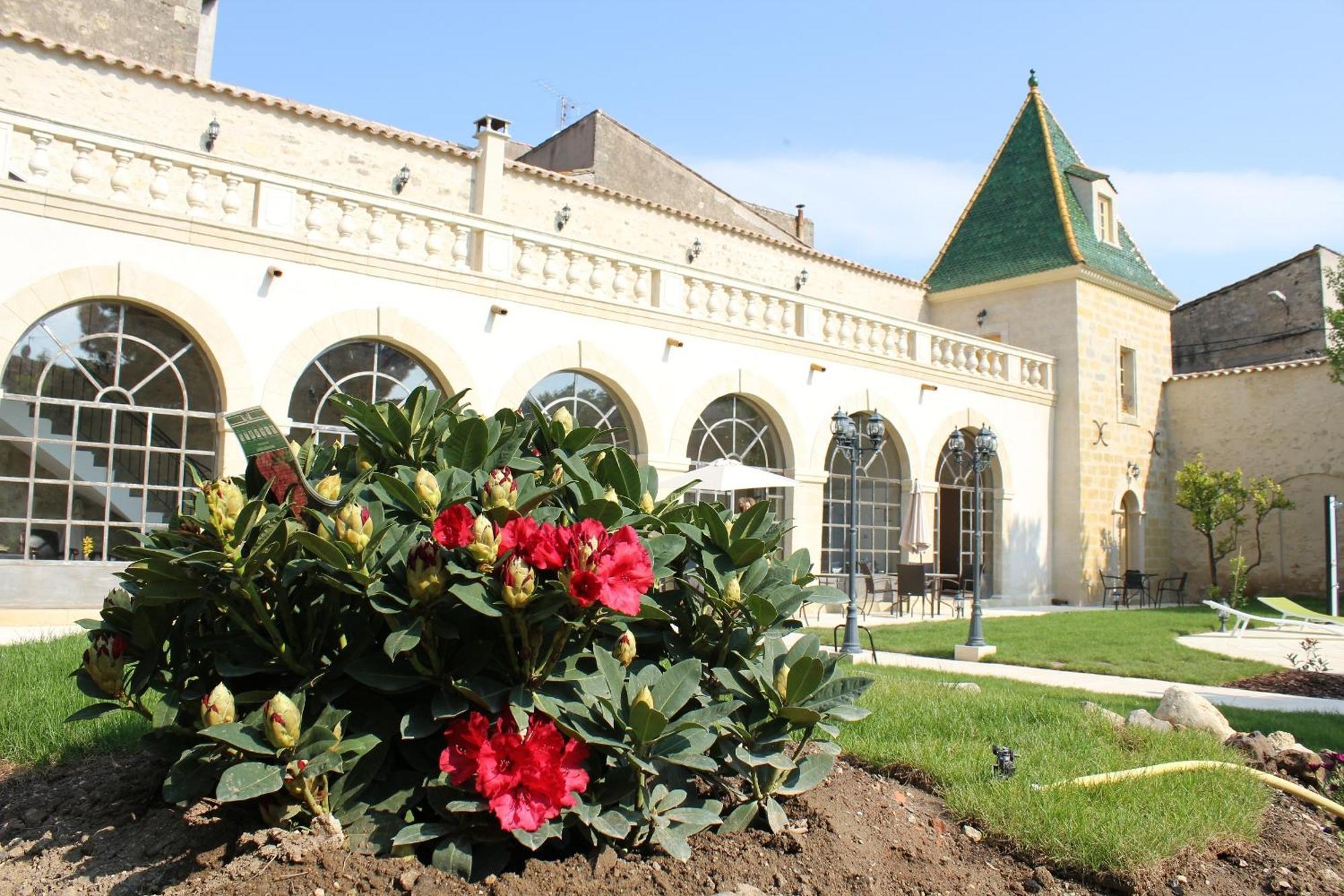 Les Galeries De Beaulac Pézenas Екстериор снимка