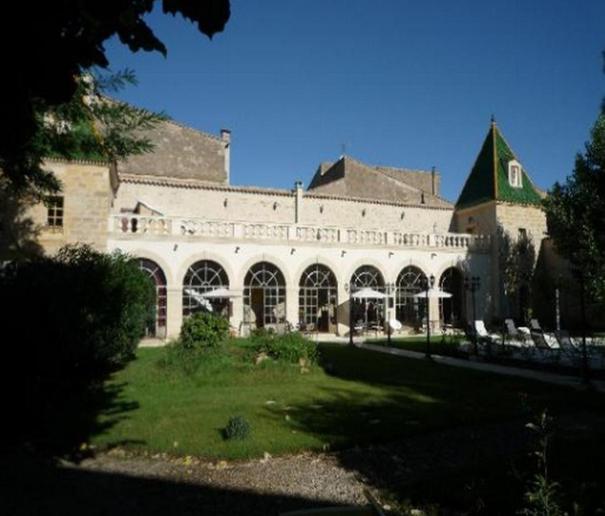 Les Galeries De Beaulac Pézenas Екстериор снимка